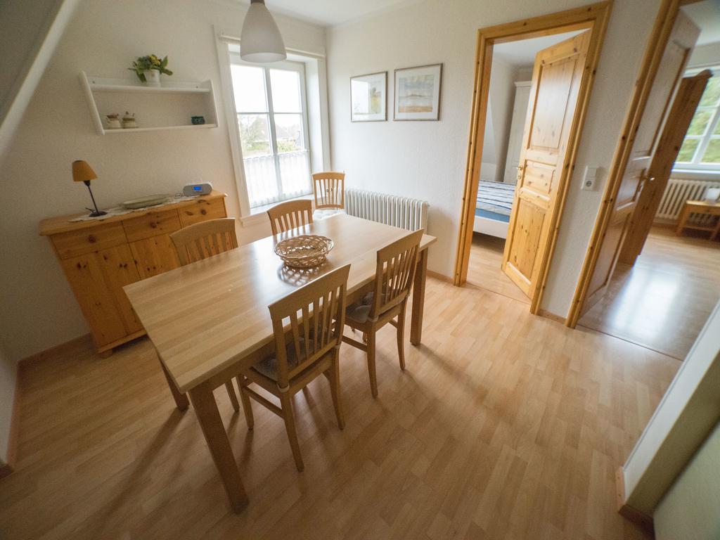 Haus Am Deich Apartment Utersum Luaran gambar